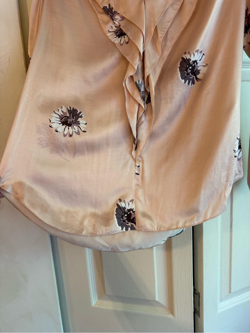 Rebecca Taylor Blush Silk Blend Floral Blouse | Ruffle V-Neck | Romantic Office - Picture 5 of 16